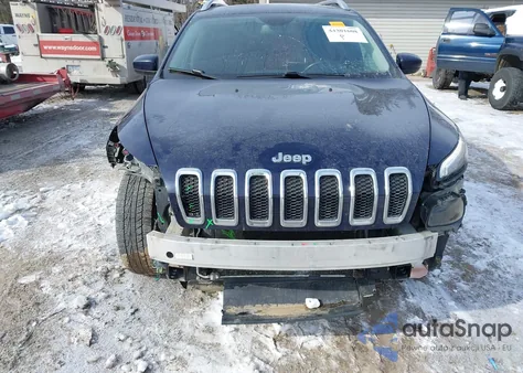 2016 Jeep Cherokee Latitude z USA, uszkodzony, nr VIN 1C4PJMCS4GW119922